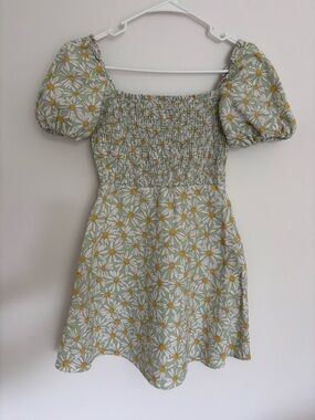 Zara Size XS Dress Floral Daisy Green Smocked Short Sleeve Linen Blend